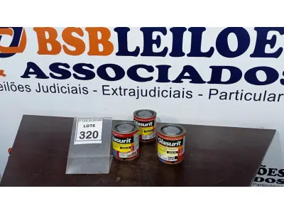LOTE 320 - 03 LATAS DE ESMALTE SINTÉTICO DE 900ML CORES VARIADAS MARCA GLASURIT. (NO ESTADO) ATENÇÃO! FAZER A VISITAÇÃO ANTES DE ARREMATAR, NÃO SABEMOS SE FUNCIONA, LEILÃO NÃO TEM GARANTIA E NEM DEVOLUÇÃO, SUJEITO A POSSÍVEIS AVARIAS VISÍVEIS/OCULTAS E/OU AUSÊNCIA DE COMPONENTES.