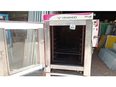 LOTE 523 - 01 FORNO INDUSTRIAL PARA PADARIA A GÁS. (NO ESTADO) ATENÇÃO! FAZER A VISITAÇÃO ANTES DE ARREMATAR, NÃO SABEMOS SE FUNCIONA, LEILÃO NÃO TEM GARANTIA E NEM DEVOLUÇÃO, SUJEITO A POSSÍVEIS AVARIAS VISÍVEIS/OCULTAS E/OU AUSÊNCIA DE COMPONENTES.
