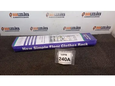 LOTE 240 - SAPATEIRA  ARARA 16 PARES DE SAPATOS  COM PORTA OBJETOS 8 GANCHOS PRATELEIRA 4 ANDARES  TAMANHO 1.72ACM 0.80LCM 0.29.5ECM (NO ESTADO) ATENÇÃO! FAZER A VISITAÇÃO ANTES DE ARREMATAR, NÃO SABEMOS SE FUNCIONA, LEILÃO NÃO TEM GARANTIA E NEM DEVOLUÇÃO, SUJEITO A POSSÍVEIS AVARIAS VISÍVEIS/OCULTAS E/OU AUSÊNCIA DE COMPONENTES.