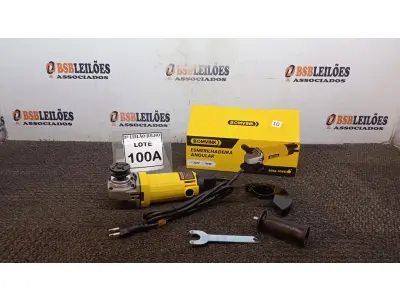 LOTE 100 - ESMERILHADEIRA ANGULAR 220V 710W  ACESSÓRIOS 1CHAVE 1PROTETOR 1MANOPLA (NO ESTADO) ATENÇÃO! FAZER A VISITAÇÃO ANTES DE ARREMATAR, NÃO SABEMOS SE FUNCIONA, LEILÃO NÃO TEM GARANTIA E NEM DEVOLUÇÃO, SUJEITO A POSSÍVEIS AVARIAS VISÍVEIS/OCULTAS E/OU AUSÊNCIA DE COMPONENTES.