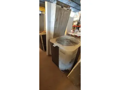 LOTE 435 - 01 AR CONDICIONADO 56.000BTUS MARCA ELECTROLUX. (NO ESTADO) ATENÇÃO! FAZER A VISITAÇÃO ANTES DE ARREMATAR, NÃO SABEMOS SE FUNCIONA, LEILÃO NÃO TEM GARANTIA E NEM DEVOLUÇÃO, SUJEITO A POSSÍVEIS AVARIAS VISÍVEIS/OCULTAS E/OU AUSÊNCIA DE COMPONENTES.