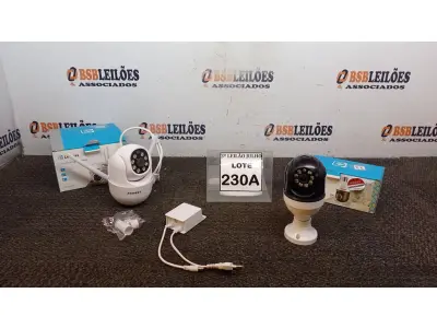 LOTE 230 - 1 CÂMERA INTERNA E 1 CÂMERA EXTERNA IP WI-FI APPS YOOSEE (NO ESTADO) ATENÇÃO! FAZER A VISITAÇÃO ANTES DE ARREMATAR, NÃO SABEMOS SE FUNCIONA, LEILÃO NÃO TEM GARANTIA E NEM DEVOLUÇÃO, SUJEITO A POSSÍVEIS AVARIAS VISÍVEIS/OCULTAS E/OU AUSÊNCIA DE COMPONENTES.