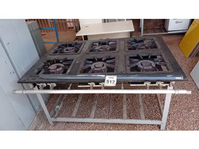 LOTE 512 - 01 FOGÃO INDUSTRIAL 6 BOCAS. (NO ESTADO) ATENÇÃO! FAZER A VISITAÇÃO ANTES DE ARREMATAR, NÃO SABEMOS SE FUNCIONA, LEILÃO NÃO TEM GARANTIA E NEM DEVOLUÇÃO, SUJEITO A POSSÍVEIS AVARIAS VISÍVEIS/OCULTAS E/OU AUSÊNCIA DE COMPONENTES.