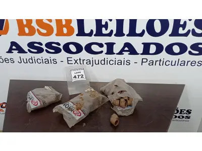 LOTE 472 - 01 LOTE COM VÁRIOS JOELHOS E LUVAS DE CORRER. (NO ESTADO) ATENÇÃO! FAZER A VISITAÇÃO ANTES DE ARREMATAR, NÃO SABEMOS SE FUNCIONA, LEILÃO NÃO TEM GARANTIA E NEM DEVOLUÇÃO, SUJEITO A POSSÍVEIS AVARIAS VISÍVEIS/OCULTAS E/OU AUSÊNCIA DE COMPONENTES.