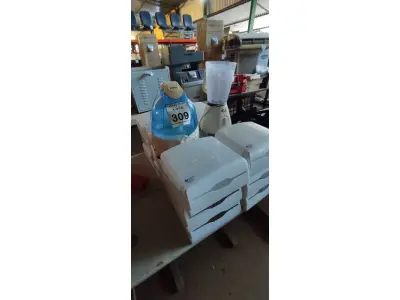 LOTE 309 - 16 DISPENSERS DE PAPEL, 01 UMIDIFICADOR DE AR E 01 LIQUIDIFICADOR. (NO ESTADO) ATENÇÃO! FAZER A VISITAÇÃO ANTES DE ARREMATAR, NÃO SABEMOS SE FUNCIONA, LEILÃO NÃO TEM GARANTIA E NEM DEVOLUÇÃO, SUJEITO A POSSÍVEIS AVARIAS VISÍVEIS/OCULTAS E/OU AUSÊNCIA DE COMPONENTES.