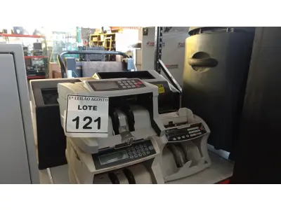 LOTE 121 - 03 MAQUINAS DE CONTAR CÉDULA E 01 MÁQUINA DE CONTAR MOEDAS. (NO ESTADO) ATENÇÃO! FAZER A VISITAÇÃO ANTES DE ARREMATAR, NÃO SABEMOS SE FUNCIONA. LEILÃO NÃO TEM GARANTIA E NEM DEVOLUÇÃO, SUJEITO A POSSÍVEIS AVARIAS VISÍVEIS/OCULTAS E/OU AUSÊNCIA DE COMPONENTES.