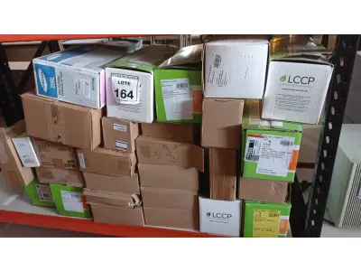 LOTE 164 - 01 LOTE COM GRANDE QUANTIDADE DE TONNER PARA IMPRESSORAS. (NO ESTADO) ATENÇÃO! FAZER A VISITAÇÃO ANTES DE ARREMATAR, NÃO SABEMOS SE FUNCIONA. LEILÃO NÃO TEM GARANTIA E NEM DEVOLUÇÃO, SUJEITO A POSSÍVEIS AVARIAS VISÍVEIS/OCULTAS E/OU AUSÊNCIA DE COMPONENTES.