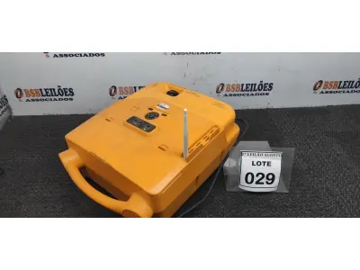 LOTE 029 - 01 COMPUTADOR INTERATIVO MARCA EPSON. (NO ESTADO) ATENÇÃO! FAZER A VISITAÇÃO ANTES DE ARREMATAR, NÃO SABEMOS SE FUNCIONA. LEILÃO NÃO TEM GARANTIA E NEM DEVOLUÇÃO, SUJEITO A POSSÍVEIS AVARIAS VISÍVEIS/OCULTAS E/OU AUSÊNCIA DE COMPONENTES.