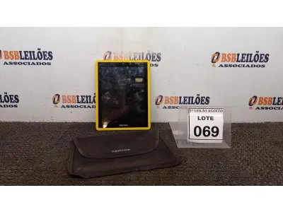 LOTE 069 - 01 TABLET COM CASE MARCA POSITIVO. (NO ESTADO) ATENÇÃO! FAZER A VISITAÇÃO ANTES DE ARREMATAR, NÃO SABEMOS SE FUNCIONA. LEILÃO NÃO TEM GARANTIA E NEM DEVOLUÇÃO, SUJEITO A POSSÍVEIS AVARIAS VISÍVEIS/OCULTAS E/OU AUSÊNCIA DE COMPONENTES.