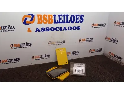 LOTE 091 - 02 TABLETS MARCA CCE. (NO ESTADO) ATENÇÃO! FAZER A VISITAÇÃO ANTES DE ARREMATAR, NÃO SABEMOS SE FUNCIONA. LEILÃO NÃO TEM GARANTIA E NEM DEVOLUÇÃO, SUJEITO A POSSÍVEIS AVARIAS VISÍVEIS/OCULTAS E/OU AUSÊNCIA DE COMPONENTES.