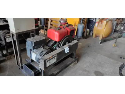 LOTE 526 - GRUPO GERADOR 15 KVA. ANO: 2014 CONTROLADOR DSE 3110 MOTOR - WEG (NO ESTADO) ATENÇÃO! FAZER A VISITAÇÃO ANTES DE ARREMATAR, NÃO SABEMOS SE FUNCIONA, LEILÃO NÃO TEM GARANTIA E NEM DEVOLUÇÃO, SUJEITO A POSSÍVEIS AVARIAS VISÍVEIS/OCULTAS E/OU AUSÊNCIA DE COMPONENTES