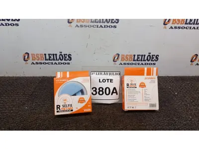 LOTE 380 - 02 LED SELFIE RIGH LIGHYT PARA CELULARES. (NO ESTADO) ATENÇÃO! FAZER A VISITAÇÃO ANTES DE ARREMATAR, NÃO SABEMOS SE FUNCIONA, LEILÃO NÃO TEM GARANTIA E NEM DEVOLUÇÃO, SUJEITO A POSSÍVEIS AVARIAS VISÍVEIS/OCULTAS E/OU AUSÊNCIA DE COMPONENTES.