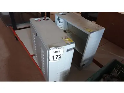 LOTE 172 - 02 QUADRO DE DISTRIBUIÇÃO DE ENERGIA. (NO ESTADO) ATENÇÃO! FAZER A VISITAÇÃO ANTES DE ARREMATAR, NÃO SABEMOS SE FUNCIONA. LEILÃO NÃO TEM GARANTIA E NEM DEVOLUÇÃO, SUJEITO A POSSÍVEIS AVARIAS VISÍVEIS/OCULTAS E/OU AUSÊNCIA DE COMPONENTES.
