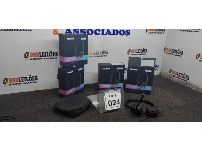 LOTE 024 - 04 HEADSET COM MICROFONE MARCA YEALINK. (NO ESTADO) ATENÇÃO! FAZER A VISITAÇÃO ANTES DE ARREMATAR, NÃO SABEMOS SE FUNCIONA. LEILÃO NÃO TEM GARANTIA E NEM DEVOLUÇÃO, SUJEITO A POSSÍVEIS AVARIAS VISÍVEIS/OCULTAS E/OU AUSÊNCIA DE COMPONENTES.