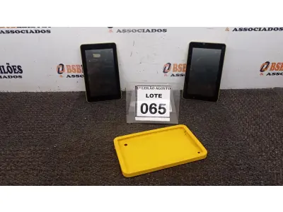 LOTE 065 - 02 TABLETS MARCA CCE. (NO ESTADO) ATENÇÃO! FAZER A VISITAÇÃO ANTES DE ARREMATAR, NÃO SABEMOS SE FUNCIONA. LEILÃO NÃO TEM GARANTIA E NEM DEVOLUÇÃO, SUJEITO A POSSÍVEIS AVARIAS VISÍVEIS/OCULTAS E/OU AUSÊNCIA DE COMPONENTES.