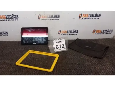 LOTE 072 - 01 TABLET COM CAPA MARCA POSITIVO. (NO ESTADO) ATENÇÃO! FAZER A VISITAÇÃO ANTES DE ARREMATAR, NÃO SABEMOS SE FUNCIONA. LEILÃO NÃO TEM GARANTIA E NEM DEVOLUÇÃO, SUJEITO A POSSÍVEIS AVARIAS VISÍVEIS/OCULTAS E/OU AUSÊNCIA DE COMPONENTES.
