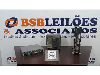 LOTE 216 - 01 SISTEMA DE VIDEOCONFERÊNCIA MARCA SONY, 01 HDX 7000 MARCA POLYCOM E 01 MONITOR PORTÁTIL MODELO LMD 9050 MARCA SONY. (NO ESTADO) ATENÇÃO! FAZER A VISITAÇÃO ANTES DE ARREMATAR, NÃO SABEMOS SE FUNCIONA, LEILÃO NÃO TEM GARANTIA E NEM DEVOLUÇÃO, SUJEITO A POSSÍVEIS AVARIAS VISÍVEIS/OCULTAS E/OU AUSÊNCIA DE COMPONENTES.