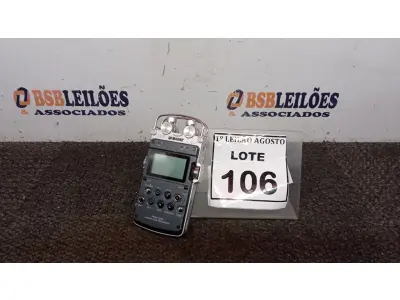 LOTE 106 - 01 GRAVADOR DE ÁUDIO. (NO ESTADO) ATENÇÃO! FAZER A VISITAÇÃO ANTES DE ARREMATAR, NÃO SABEMOS SE FUNCIONA. LEILÃO NÃO TEM GARANTIA E NEM DEVOLUÇÃO, SUJEITO A POSSÍVEIS AVARIAS VISÍVEIS/OCULTAS E/OU AUSÊNCIA DE COMPONENTES.