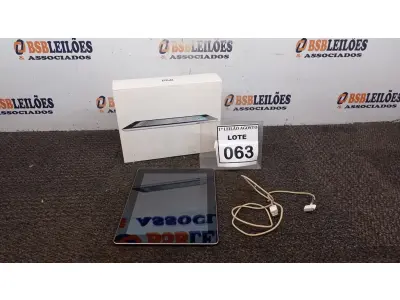 LOTE 063 - 01 IPAD 16G NA CAIXA. (NO ESTADO) ATENÇÃO! FAZER A VISITAÇÃO ANTES DE ARREMATAR, NÃO SABEMOS SE FUNCIONA. LEILÃO NÃO TEM GARANTIA E NEM DEVOLUÇÃO, SUJEITO A POSSÍVEIS AVARIAS VISÍVEIS/OCULTAS E/OU AUSÊNCIA DE COMPONENTES.