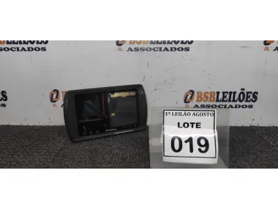 LOTE 019 - 01 TABLET MOTOROLA. (NO ESTADO) ATENÇÃO! FAZER A VISITAÇÃO ANTES DE ARREMATAR, NÃO SABEMOS SE FUNCIONA. LEILÃO NÃO TEM GARANTIA E NEM DEVOLUÇÃO, SUJEITO A POSSÍVEIS AVARIAS VISÍVEIS/OCULTAS E/OU AUSÊNCIA DE COMPONENTES.