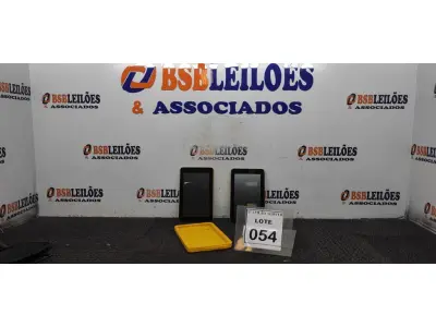 LOTE 054 - 02 TABLETS. (NO ESTADO) ATENÇÃO! FAZER A VISITAÇÃO ANTES DE ARREMATAR, NÃO SABEMOS SE FUNCIONA. LEILÃO NÃO TEM GARANTIA E NEM DEVOLUÇÃO, SUJEITO A POSSÍVEIS AVARIAS VISÍVEIS/OCULTAS E/OU AUSÊNCIA DE COMPONENTES.