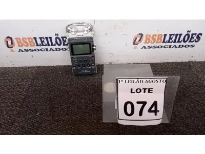 LOTE 074 - 01 GRAVADOR DE ÁUDIO. (NO ESTADO) ATENÇÃO! FAZER A VISITAÇÃO ANTES DE ARREMATAR, NÃO SABEMOS SE FUNCIONA. LEILÃO NÃO TEM GARANTIA E NEM DEVOLUÇÃO, SUJEITO A POSSÍVEIS AVARIAS VISÍVEIS/OCULTAS E/OU AUSÊNCIA DE COMPONENTES.