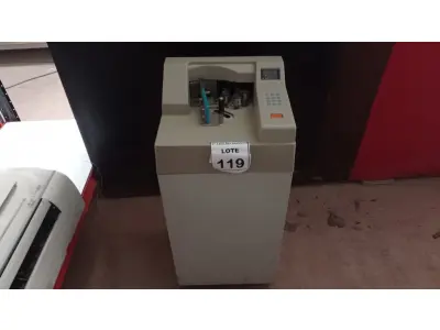 LOTE 119 - 01 MÁQUINA DE CONTAGEM DE CÉDULAS A VÁCUO. (NO ESTADO) ATENÇÃO! FAZER A VISITAÇÃO ANTES DE ARREMATAR, NÃO SABEMOS SE FUNCIONA. LEILÃO NÃO TEM GARANTIA E NEM DEVOLUÇÃO, SUJEITO A POSSÍVEIS AVARIAS VISÍVEIS/OCULTAS E/OU AUSÊNCIA DE COMPONENTES.