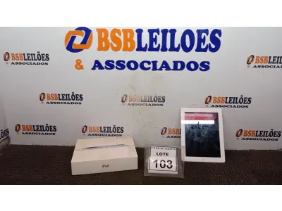 LOTE 103 - 01 IPAD 16G NA CAIXA. (NO ESTADO) ATENÇÃO! FAZER A VISITAÇÃO ANTES DE ARREMATAR, NÃO SABEMOS SE FUNCIONA. LEILÃO NÃO TEM GARANTIA E NEM DEVOLUÇÃO, SUJEITO A POSSÍVEIS AVARIAS VISÍVEIS/OCULTAS E/OU AUSÊNCIA DE COMPONENTES.