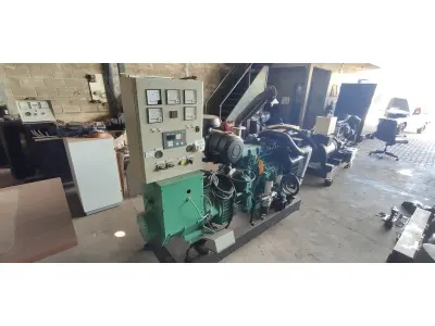LOTE 527 - GRUPO GERADOR VOLVO 125 KVA. MODELO: 6 CILINDROS ANO: 2021 C/QUADRO DE TRANSFERÊNCIA AUTOMÁTICO, TANQUE. MOTOR FUNCIONANDO - STANFORD (NO ESTADO) ATENÇÃO! FAZER A VISITAÇÃO ANTES DE ARREMATAR, NÃO SABEMOS SE FUNCIONA, LEILÃO NÃO TEM GARANTIA E NEM DEVOLUÇÃO, SUJEITO A POSSÍVEIS AVARIAS VISÍVEIS/OCULTAS E/OU AUSÊNCIA DE COMPONENTES