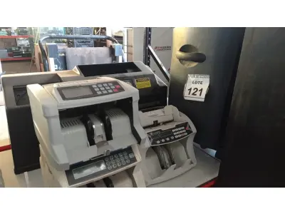 LOTE 121 - 03 MAQUINAS DE CONTAR CÉDULA E 01 MÁQUINA DE CONTAR MOEDAS. (NO ESTADO) ATENÇÃO! FAZER A VISITAÇÃO ANTES DE ARREMATAR, NÃO SABEMOS SE FUNCIONA. LEILÃO NÃO TEM GARANTIA E NEM DEVOLUÇÃO, SUJEITO A POSSÍVEIS AVARIAS VISÍVEIS/OCULTAS E/OU AUSÊNCIA DE COMPONENTES.