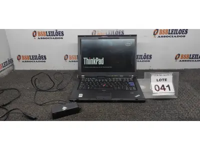 LOTE 041 - 01 NOTEBOOK COM FONTE MARCA LENOVO. (NO ESTADO) ATENÇÃO! FAZER A VISITAÇÃO ANTES DE ARREMATAR, NÃO SABEMOS SE FUNCIONA. LEILÃO NÃO TEM GARANTIA E NEM DEVOLUÇÃO, SUJEITO A POSSÍVEIS AVARIAS VISÍVEIS/OCULTAS E/OU AUSÊNCIA DE COMPONENTES.