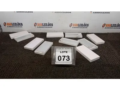 LOTE 073 - 05 BATERIAS EXTERNAS. (NO ESTADO) ATENÇÃO! FAZER A VISITAÇÃO ANTES DE ARREMATAR, NÃO SABEMOS SE FUNCIONA. LEILÃO NÃO TEM GARANTIA E NEM DEVOLUÇÃO, SUJEITO A POSSÍVEIS AVARIAS VISÍVEIS/OCULTAS E/OU AUSÊNCIA DE COMPONENTES.
