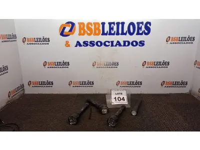 LOTE 104 - 04 LANTERNAS. (NO ESTADO) ATENÇÃO! FAZER A VISITAÇÃO ANTES DE ARREMATAR, NÃO SABEMOS SE FUNCIONA. LEILÃO NÃO TEM GARANTIA E NEM DEVOLUÇÃO, SUJEITO A POSSÍVEIS AVARIAS VISÍVEIS/OCULTAS E/OU AUSÊNCIA DE COMPONENTES.