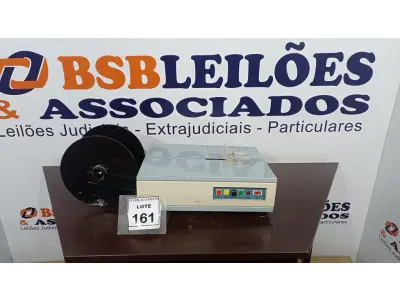LOTE 161 - 01 EMBALADEIRA. (NO ESTADO) ATENÇÃO! FAZER A VISITAÇÃO ANTES DE ARREMATAR, NÃO SABEMOS SE FUNCIONA. LEILÃO NÃO TEM GARANTIA E NEM DEVOLUÇÃO, SUJEITO A POSSÍVEIS AVARIAS VISÍVEIS/OCULTAS E/OU AUSÊNCIA DE COMPONENTES.