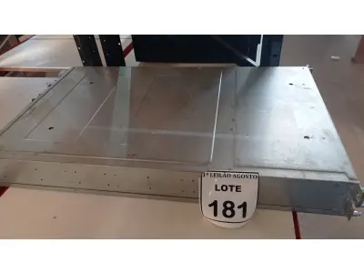 LOTE 181 - 01 SERVIDOR. (NO ESTADO) ATENÇÃO! FAZER A VISITAÇÃO ANTES DE ARREMATAR, NÃO SABEMOS SE FUNCIONA. LEILÃO NÃO TEM GARANTIA E NEM DEVOLUÇÃO, SUJEITO A POSSÍVEIS AVARIAS VISÍVEIS/OCULTAS E/OU AUSÊNCIA DE COMPONENTES.