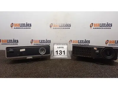 LOTE 131 - 02 PROJETORES MARCA DLP. (NO ESTADO) ATENÇÃO! FAZER A VISITAÇÃO ANTES DE ARREMATAR, NÃO SABEMOS SE FUNCIONA, LEILÃO NÃO TEM GARANTIA E NEM DEVOLUÇÃO, SUJEITO A POSSÍVEIS AVARIAS VISÍVEIS/OCULTAS E/OU AUSÊNCIA DE COMPONENTES.