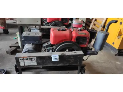 LOTE 526 - GRUPO GERADOR 15 KVA. ANO: 2014 CONTROLADOR DSE 3110 MOTOR - WEG (NO ESTADO) ATENÇÃO! FAZER A VISITAÇÃO ANTES DE ARREMATAR, NÃO SABEMOS SE FUNCIONA, LEILÃO NÃO TEM GARANTIA E NEM DEVOLUÇÃO, SUJEITO A POSSÍVEIS AVARIAS VISÍVEIS/OCULTAS E/OU AUSÊNCIA DE COMPONENTES