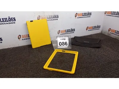 LOTE 086 - 01 TABLET COM CAPA MARCA POSITIVO. (NO ESTADO) ATENÇÃO! FAZER A VISITAÇÃO ANTES DE ARREMATAR, NÃO SABEMOS SE FUNCIONA. LEILÃO NÃO TEM GARANTIA E NEM DEVOLUÇÃO, SUJEITO A POSSÍVEIS AVARIAS VISÍVEIS/OCULTAS E/OU AUSÊNCIA DE COMPONENTES.