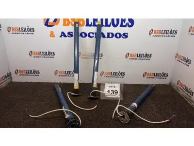 LOTE 139 - 04 MOTORES DE TOLDO. (NO ESTADO) ATENÇÃO! FAZER A VISITAÇÃO ANTES DE ARREMATAR, NÃO SABEMOS SE FUNCIONA. LEILÃO NÃO TEM GARANTIA E NEM DEVOLUÇÃO, SUJEITO A POSSÍVEIS AVARIAS VISÍVEIS/OCULTAS E/OU AUSÊNCIA DE COMPONENTES.