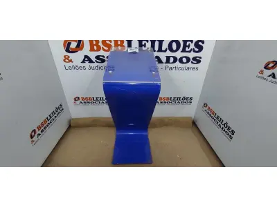 LOTE 302 - 01 PÚLPITO EM FERRO E ACRÍLICO. (NO ESTADO) ATENÇÃO! FAZER A VISITAÇÃO ANTES DE ARREMATAR, NÃO SABEMOS SE FUNCIONA, LEILÃO NÃO TEM GARANTIA E NEM DEVOLUÇÃO, SUJEITO A POSSÍVEIS AVARIAS VISÍVEIS/OCULTAS E/OU AUSÊNCIA DE COMPONENTES.