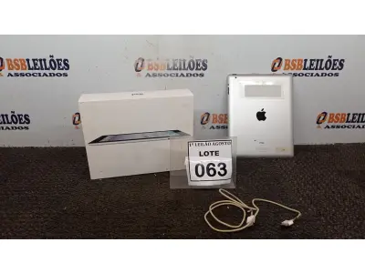 LOTE 063 - 01 IPAD 16G NA CAIXA. (NO ESTADO) ATENÇÃO! FAZER A VISITAÇÃO ANTES DE ARREMATAR, NÃO SABEMOS SE FUNCIONA. LEILÃO NÃO TEM GARANTIA E NEM DEVOLUÇÃO, SUJEITO A POSSÍVEIS AVARIAS VISÍVEIS/OCULTAS E/OU AUSÊNCIA DE COMPONENTES.