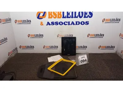 LOTE 094 - 01 TABLET COM CAPA MARCA POSITIVO. (NO ESTADO) ATENÇÃO! FAZER A VISITAÇÃO ANTES DE ARREMATAR, NÃO SABEMOS SE FUNCIONA. LEILÃO NÃO TEM GARANTIA E NEM DEVOLUÇÃO, SUJEITO A POSSÍVEIS AVARIAS VISÍVEIS/OCULTAS E/OU AUSÊNCIA DE COMPONENTES.