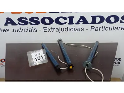 LOTE 151 - 03 MOTORES DE TOLDO. (NO ESTADO) ATENÇÃO! FAZER A VISITAÇÃO ANTES DE ARREMATAR, NÃO SABEMOS SE FUNCIONA. LEILÃO NÃO TEM GARANTIA E NEM DEVOLUÇÃO, SUJEITO A POSSÍVEIS AVARIAS VISÍVEIS/OCULTAS E/OU AUSÊNCIA DE COMPONENTES.