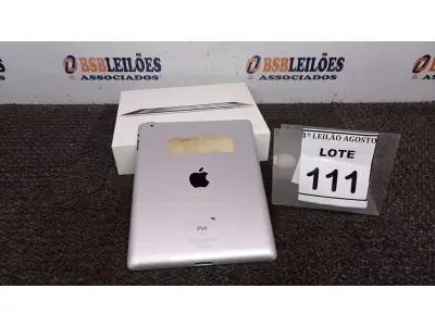 LOTE 111 - 01 IPAD 16G NA CAIXA. (NO ESTADO) ATENÇÃO! FAZER A VISITAÇÃO ANTES DE ARREMATAR, NÃO SABEMOS SE FUNCIONA. LEILÃO NÃO TEM GARANTIA E NEM DEVOLUÇÃO, SUJEITO A POSSÍVEIS AVARIAS VISÍVEIS/OCULTAS E/OU AUSÊNCIA DE COMPONENTES.