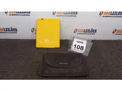 LOTE 108 - 01 TABLET COM CASE MARCA POSITIVO. (NO ESTADO) ATENÇÃO! FAZER A VISITAÇÃO ANTES DE ARREMATAR, NÃO SABEMOS SE FUNCIONA. LEILÃO NÃO TEM GARANTIA E NEM DEVOLUÇÃO, SUJEITO A POSSÍVEIS AVARIAS VISÍVEIS/OCULTAS E/OU AUSÊNCIA DE COMPONENTES.