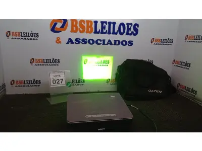 LOTE 027 - 01 PROJETOR MARCA SONY E BOLSA. (NO ESTADO) ATENÇÃO! FAZER A VISITAÇÃO ANTES DE ARREMATAR, NÃO SABEMOS SE FUNCIONA, LEILÃO NÃO TEM GARANTIA E NEM DEVOLUÇÃO, SUJEITO A POSSÍVEIS AVARIAS VISÍVEIS/OCULTAS E/OU AUSÊNCIA DE COMPONENTES.