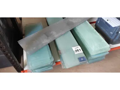 LOTE 361 - 01 LOTE COM GRANDE QUANTIDADE DE VIDROS DE TAMANHOS DIVERSOS. (NO ESTADO) ATENÇÃO! FAZER A VISITAÇÃO ANTES DE ARREMATAR, NÃO SABEMOS SE FUNCIONA, LEILÃO NÃO TEM GARANTIA E NEM DEVOLUÇÃO, SUJEITO A POSSÍVEIS AVARIAS VISÍVEIS/OCULTAS E/OU AUSÊNCIA DE COMPONENTES.