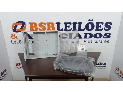 LOTE 109 - 01 CAIXA PLÁSTICA PARA UNIDADE DE MEDIÇÃO DE ÁGUA. (NO ESTADO) ATENÇÃO! FAZER A VISITAÇÃO ANTES DE ARREMATAR, NÃO SABEMOS SE FUNCIONA, LEILÃO NÃO TEM GARANTIA E NEM DEVOLUÇÃO, SUJEITO A POSSÍVEIS AVARIAS VISÍVEIS/OCULTAS E/OU AUSÊNCIA DE COMPONENTES.