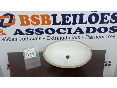 LOTE 076 - 01 CUBA PARA PIA DE BANHEIRO NA COR BRANCA. (NO ESTADO) ATENÇÃO! FAZER A VISITAÇÃO ANTES DE ARREMATAR, NÃO SABEMOS SE FUNCIONA. LEILÃO NÃO TEM GARANTIA E NEM DEVOLUÇÃO, SUJEITO A POSSÍVEIS AVARIAS VISÍVEIS/OCULTAS E/OU AUSÊNCIA DE COMPONENTES.