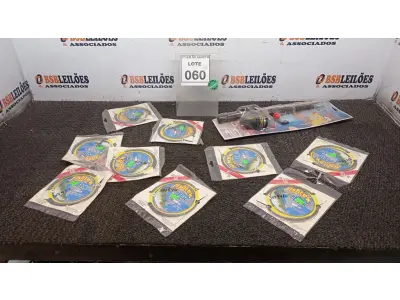 LOTE 060 - 01 KIT DE PESCA INFANTIL E 09 LINHAS DE NYLON COM 10M CADA. (NO ESTADO) ATENÇÃO! FAZER A VISITAÇÃO ANTES DE ARREMATAR, NÃO SABEMOS SE FUNCIONA, LEILÃO NÃO TEM GARANTIA E NEM DEVOLUÇÃO, SUJEITO A POSSÍVEIS AVARIAS VISÍVEIS/OCULTAS E/OU AUSÊNCIA DE COMPONENTES.